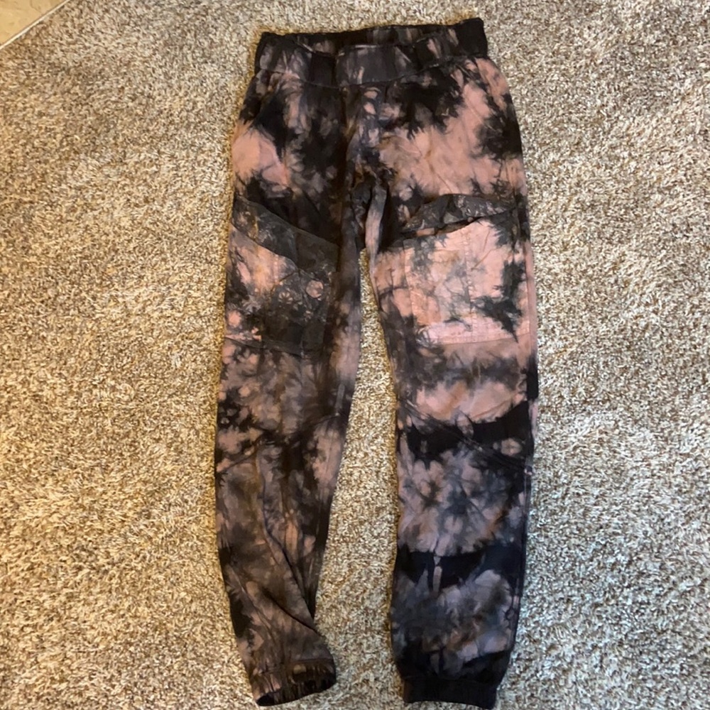 Tie dye Cargo Sweat pants!